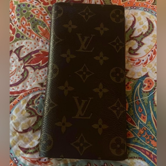 Men’s LV Wallet - Picture 1 of 5
